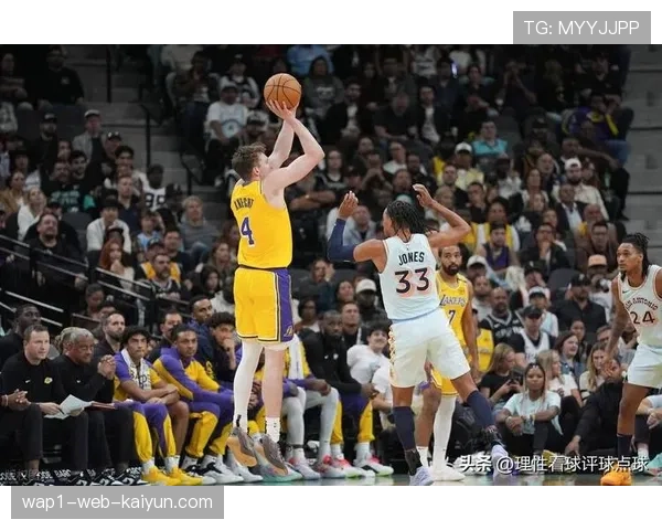 湖人轮换变化迫在眉睫，雷迪克考虑扩大至十一人